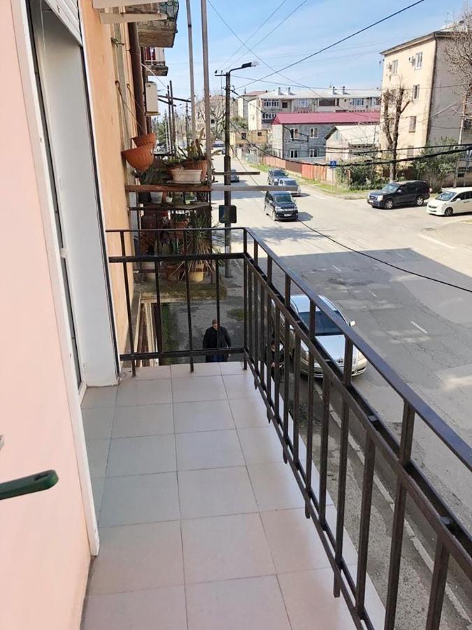 1 Квартира Люкс У Моря Sukhumi Exterior photo