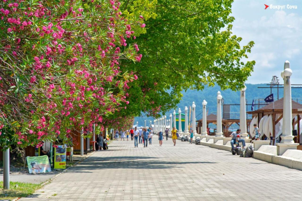 1 Квартира Люкс У Моря Sukhumi Exterior photo